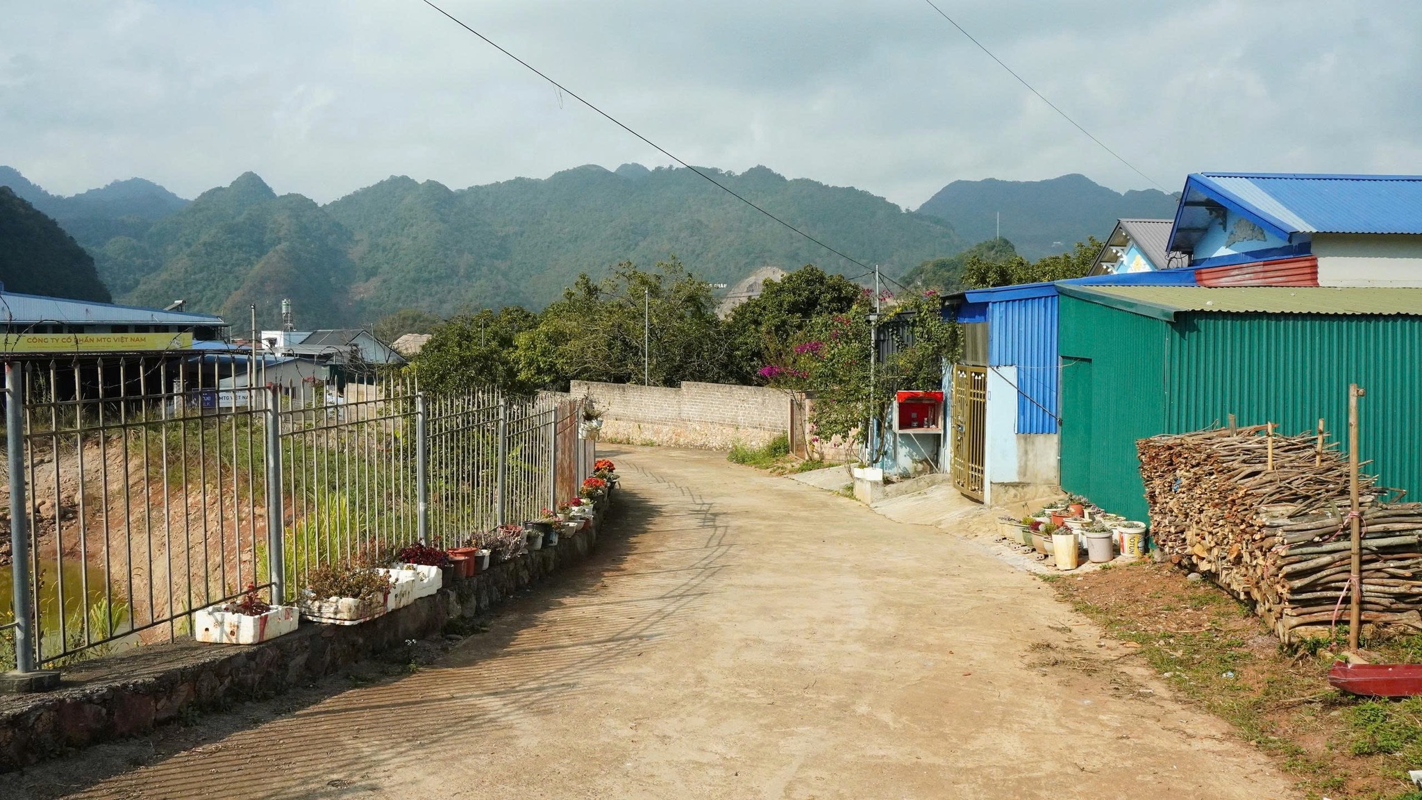 mua bán nhà đất mộc châu